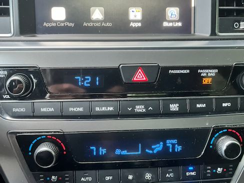 Used 2015 Hyundai Sonata Limited 2.0T w/ Winter Package FWD image 17