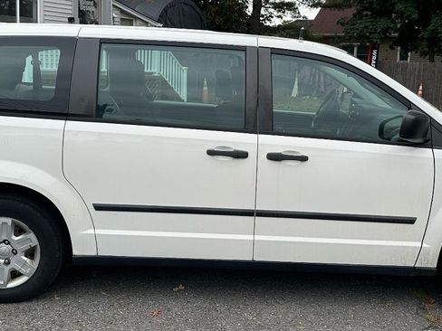 Used 2013 Dodge Grand Caravan American Value Package image 9