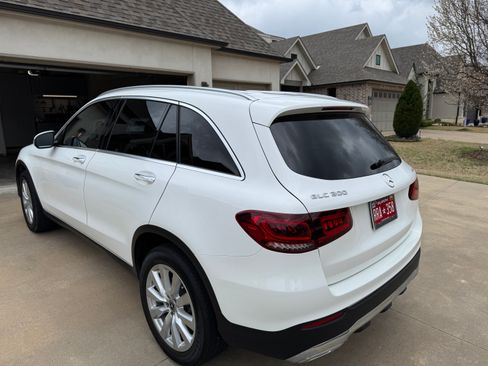 Used 2020 Mercedes-Benz GLC 300 4MATIC image 12