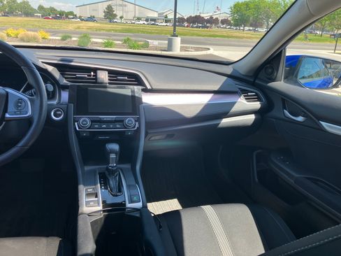 Used 2016 Honda Civic EX-T image 21