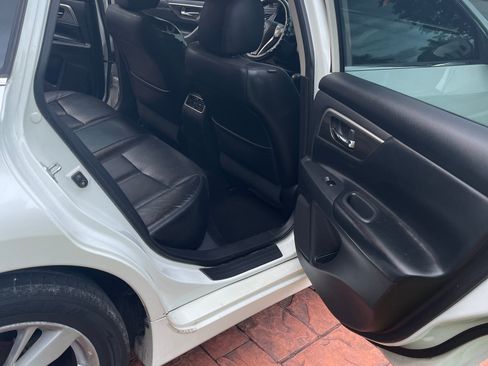 Used 2014 Nissan Altima 2.5 SL w/ Technology Package FWD image 14