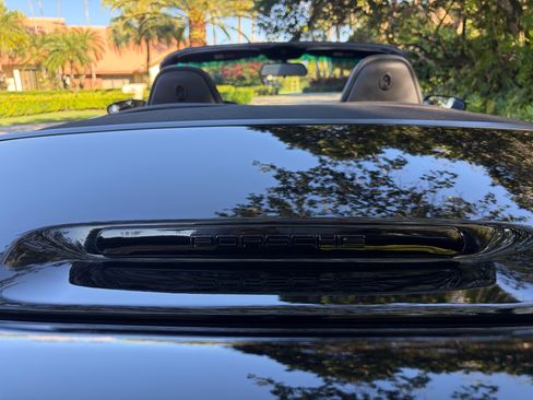 Used 2001 Porsche 911 Cabriolet image 6