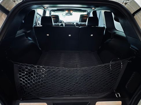 Used 2014 Jeep Grand Cherokee Limited image 16