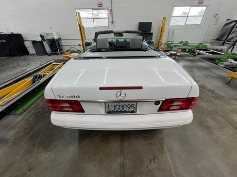 Used 1999 Mercedes-Benz SL 500 image 6