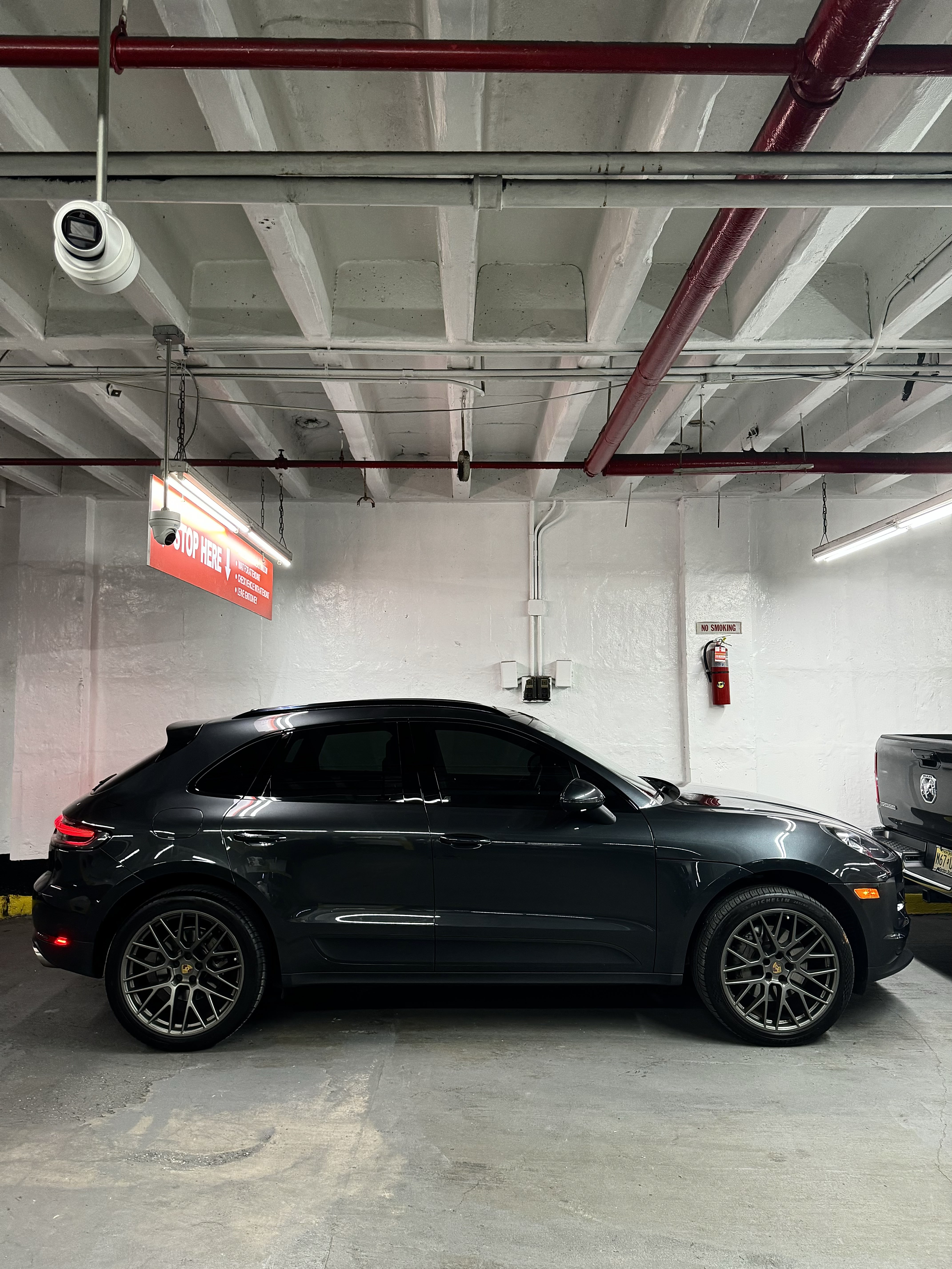 Used 2020 Porsche Macan S AWD/4WD image 5