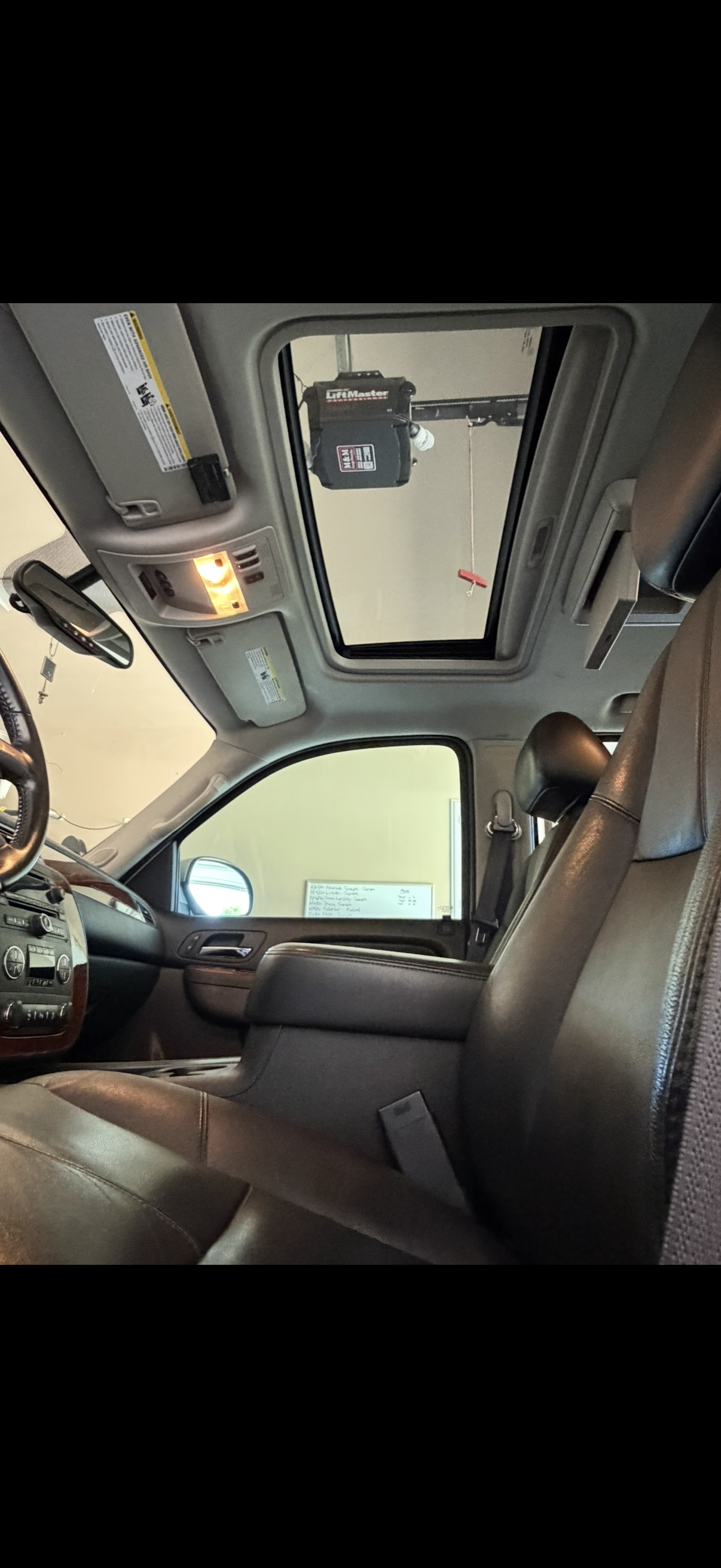 Used 2013 Chevrolet Tahoe LT w/ Luxury Package RWD image 11