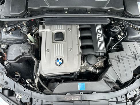 Used 2006 BMW 330xi Sedan AWD/4WD image 13