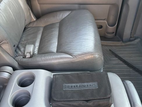 Used 2010 Honda Odyssey EX-L image 9