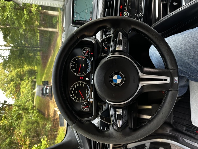 Used 2016 BMW X5 M AWD/4WD image 8