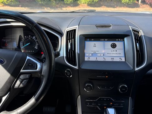 Used 2017 Ford Edge SEL w/ Equipment Group 201A FWD image 16