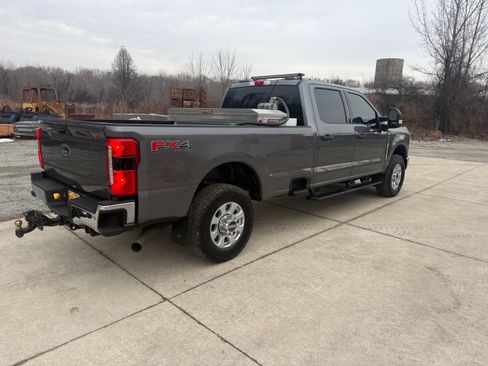 Used 2024 Ford F250 XLT w/ 360-Degree Camera Package image 11