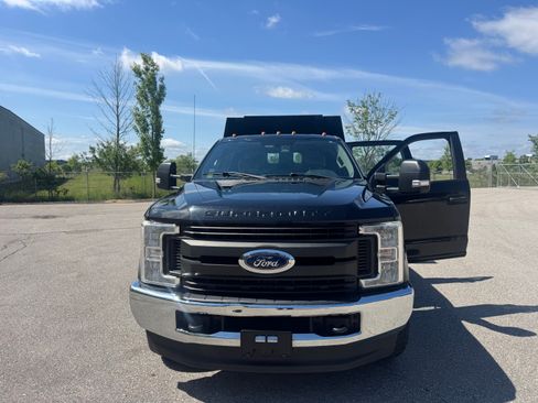 Used 2017 Ford F350 XL w/ Power Equipment Group AWD/4WD image 4