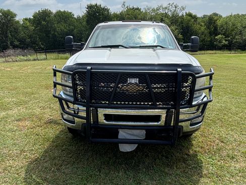 Used 2011 Chevrolet Silverado 3500 LT w/ Interior Plus Package AWD/4WD image 15
