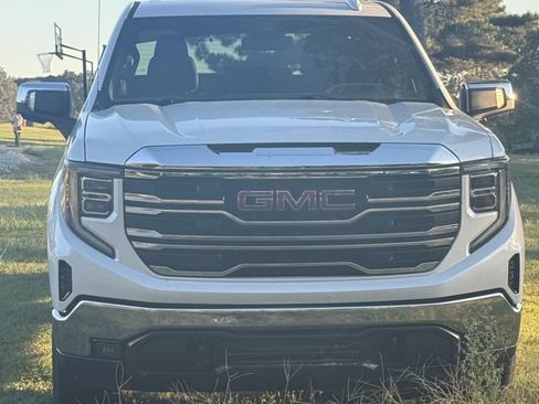 Used 2022 GMC Sierra 1500 SLT image 6