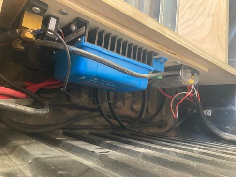 Used 2019 Toyota Tacoma TRD Sport w/ Technology Package image 14