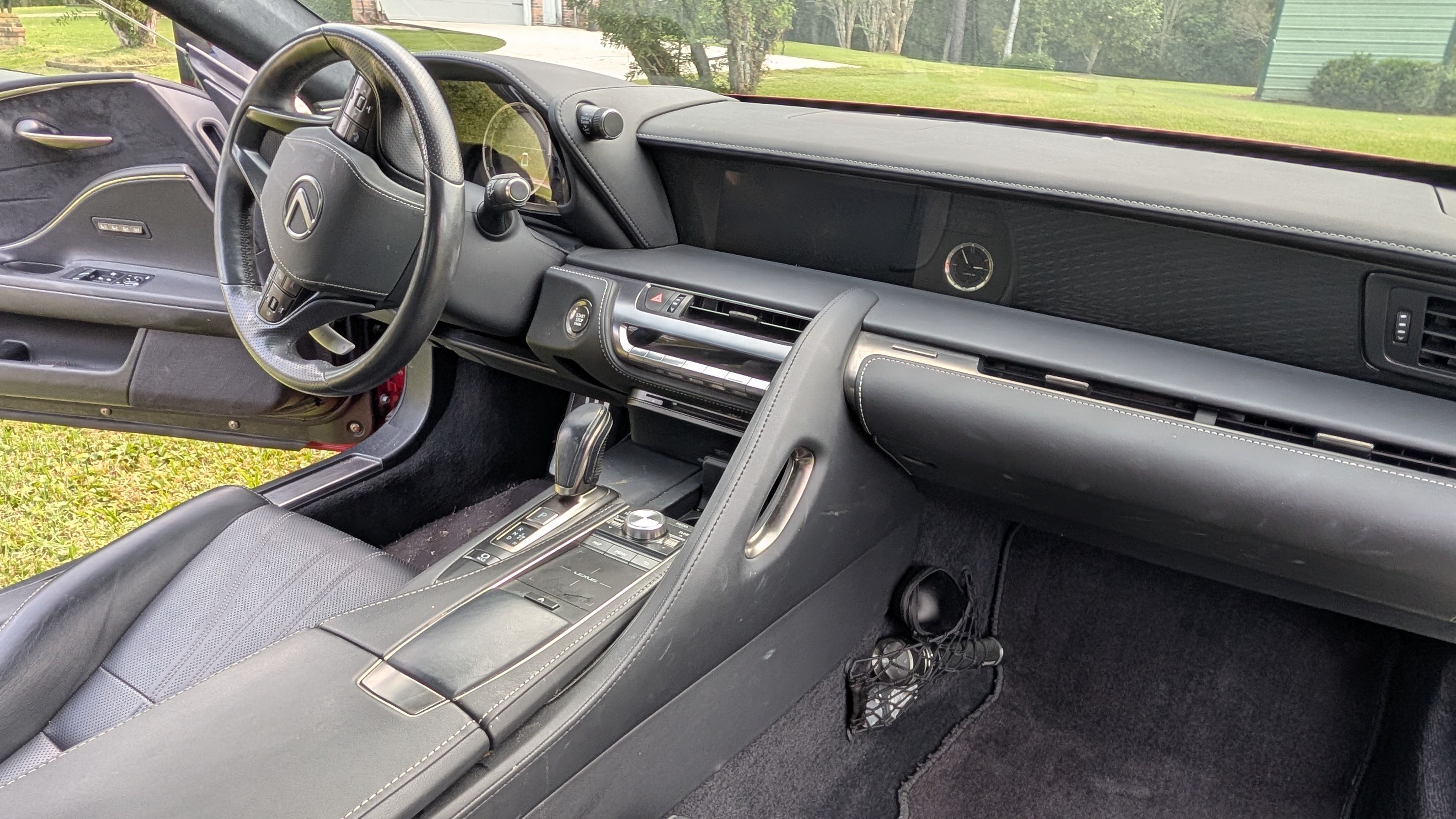 Used 2018 Lexus LC 500 Coupe w/ Touring Package RWD image 12