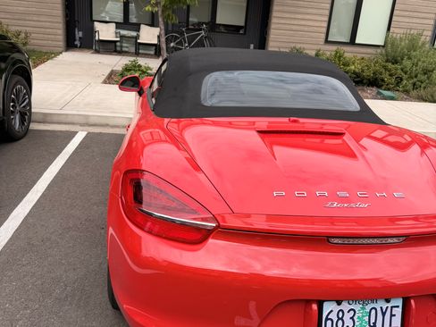 Used 2015 Porsche Boxster RWD image 4