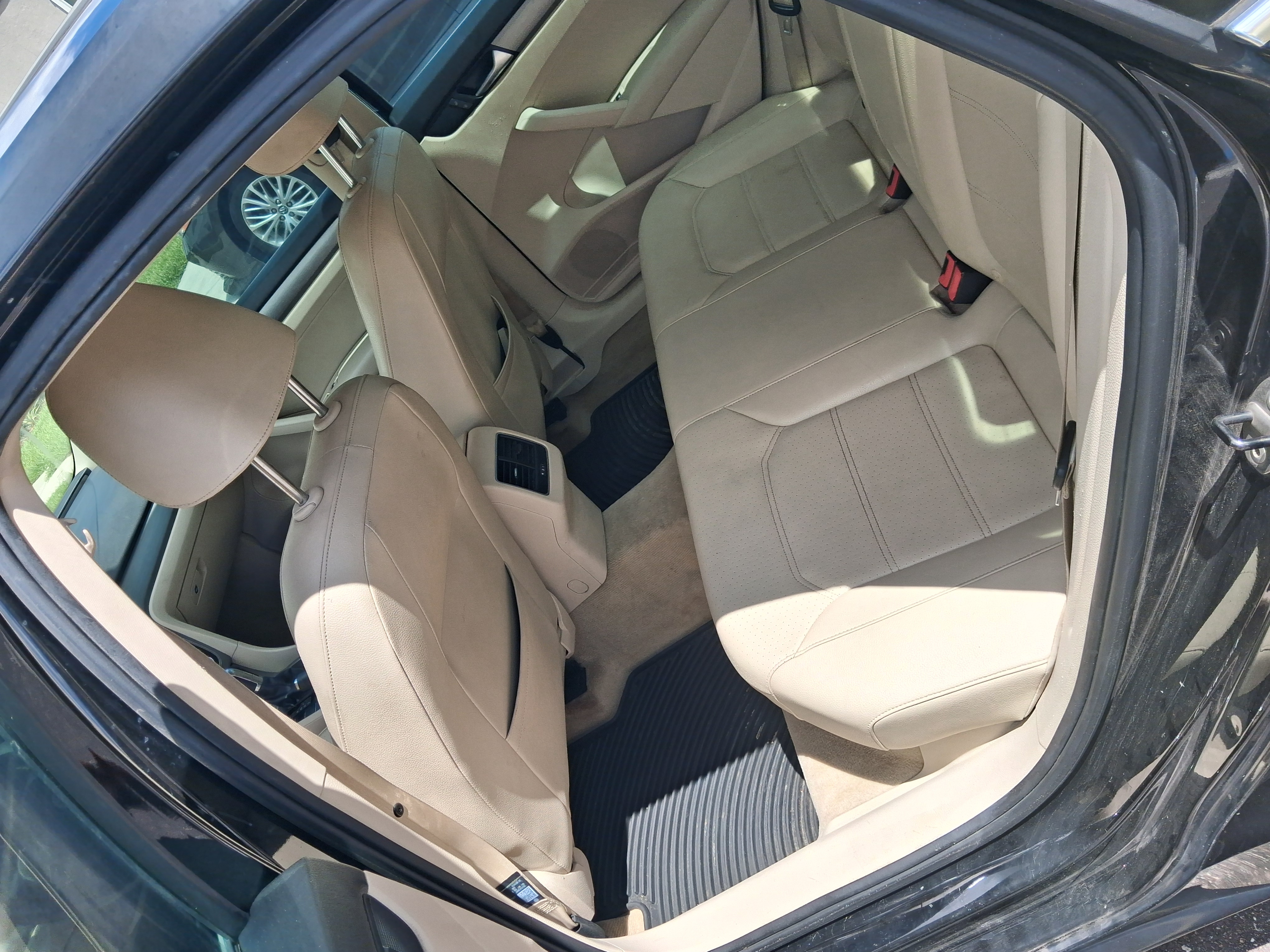 Used 2014 Volkswagen Passat TDI SE FWD image 10