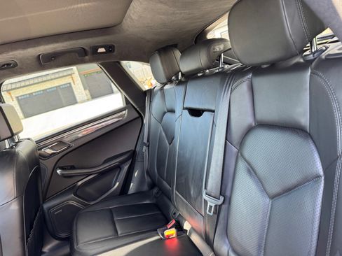 Used 2015 Porsche Macan Turbo AWD/4WD image 28