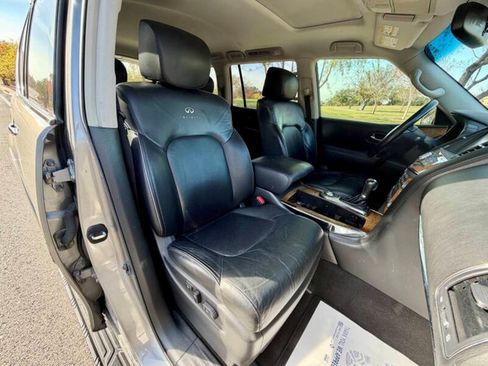Used 2014 INFINITI QX80 4WD w/ Deluxe Touring Package image 10