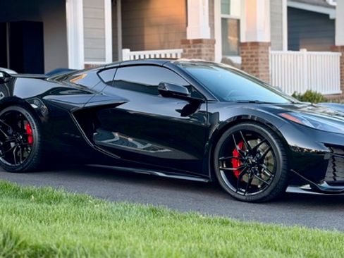 Used 2026 Chevrolet Corvette Z06 RWD image 1