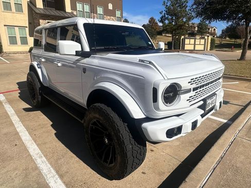 Used 2025 Ford Bronco Big Bend w/ Black Diamond Package image 4