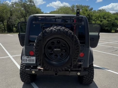 Used 2004 Jeep Wrangler Rubicon w/ Dual Top Group AWD/4WD image 10
