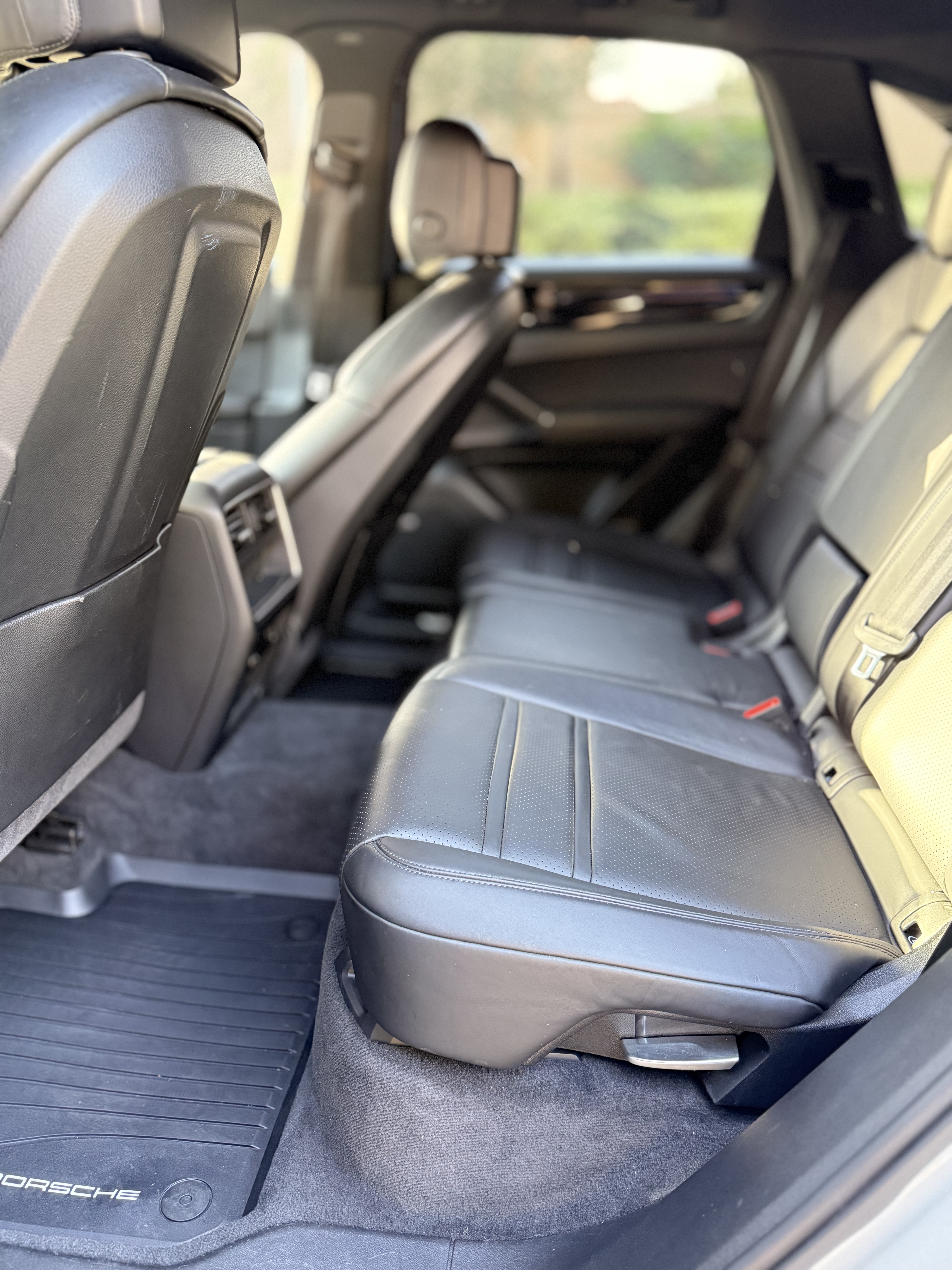 Used 2019 Porsche Cayenne AWD/4WD image 13
