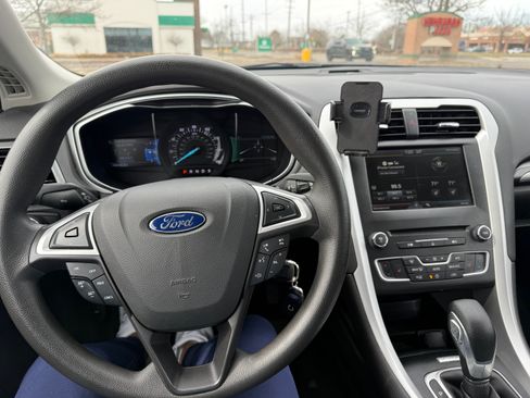 Used 2016 Ford Fusion SE image 13