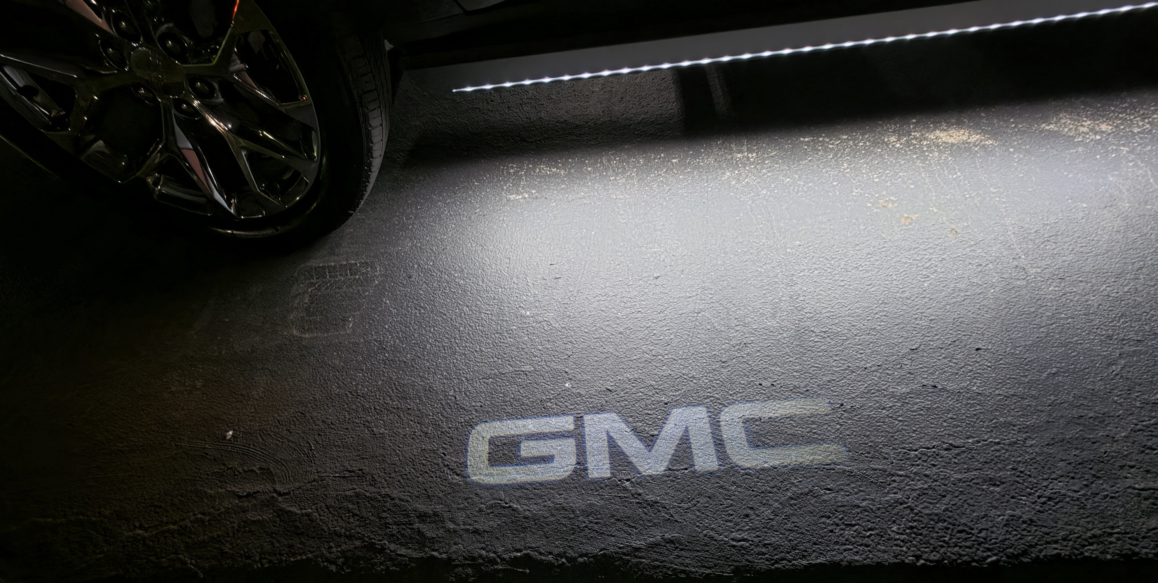 Used 2023 GMC Yukon Denali w/ Denali Reserve Package AWD/4WD image 24