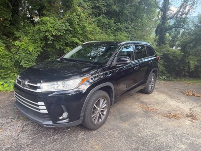 Used 2017 Toyota Highlander XLE