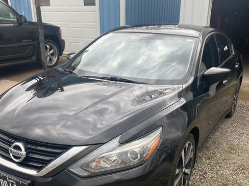 Used 2018 Nissan Altima 2.5 SR image 2