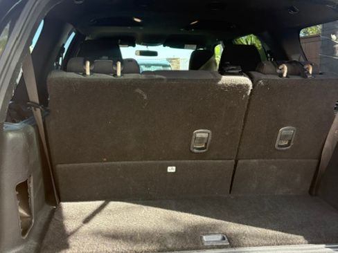 Used 2017 Ford Expedition XLT RWD image 6