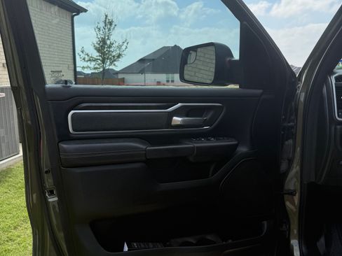 Used 2021 RAM 1500 Big Horn AWD/4WD image 14