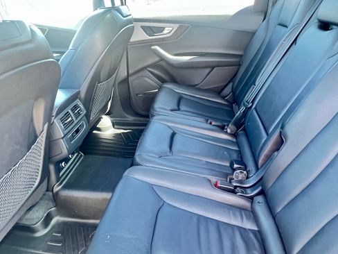 Used 2019 Audi Q7 2.0T Premium Plus w/ Premium Plus Package AWD/4WD image 15