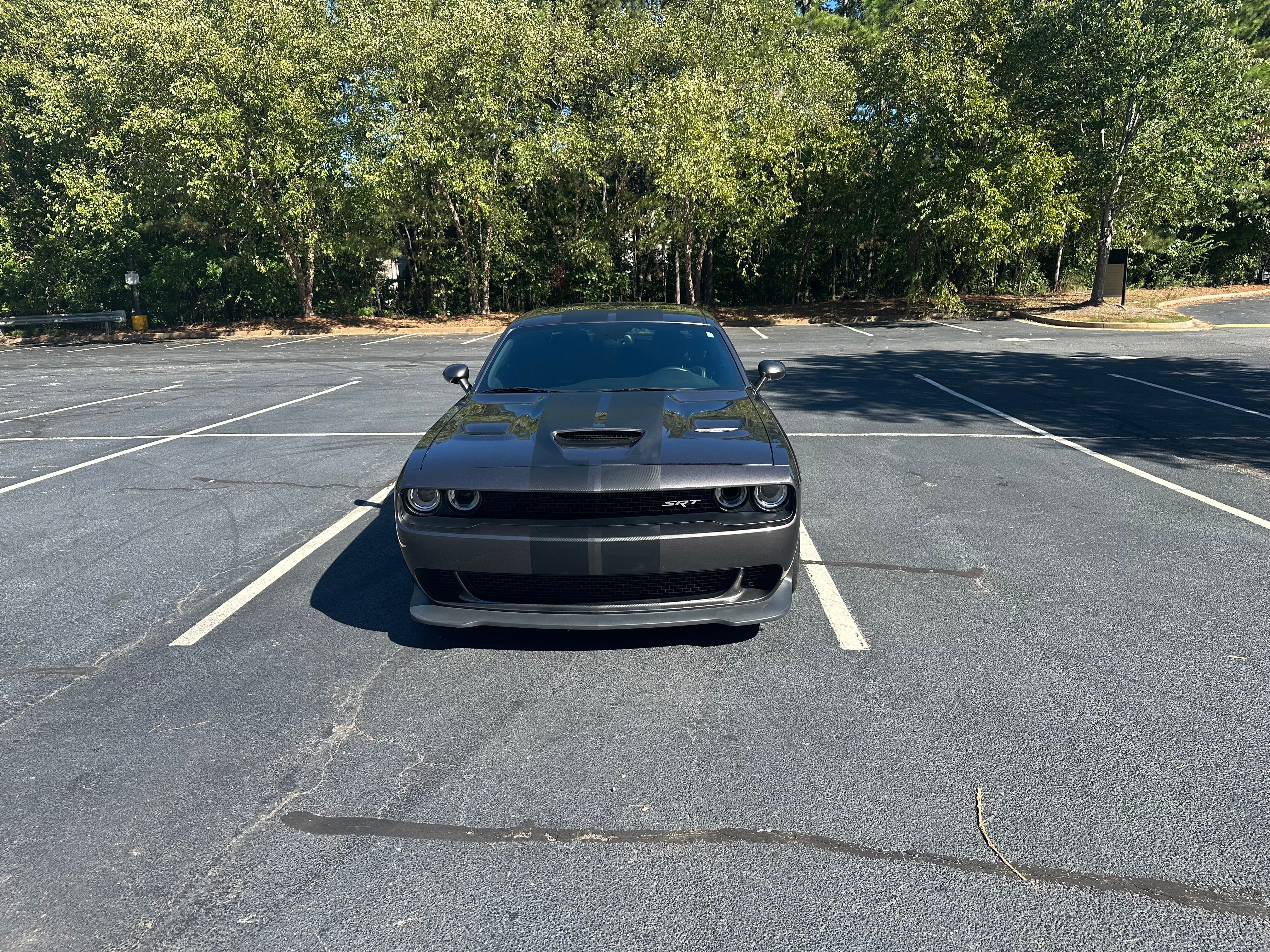 Used 2016 Dodge Challenger SRT Hellcat RWD image 2