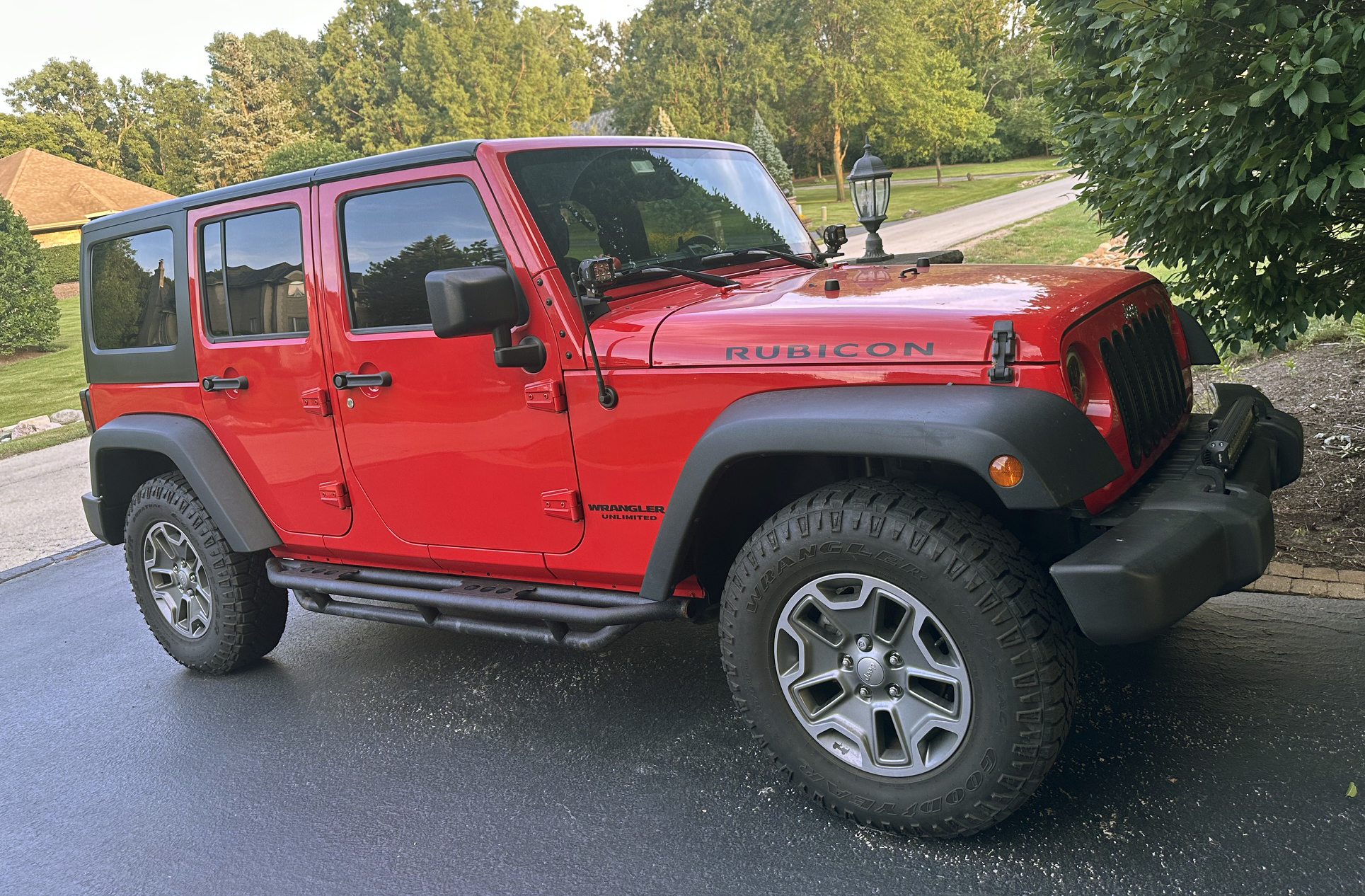 Used 2016 Jeep Wrangler Unlimited Rubicon w/ Connectivity Group AWD/4WD image 6