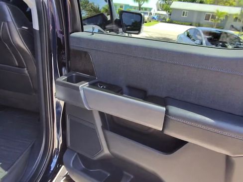 Used 2022 Ford F150 Lariat image 13