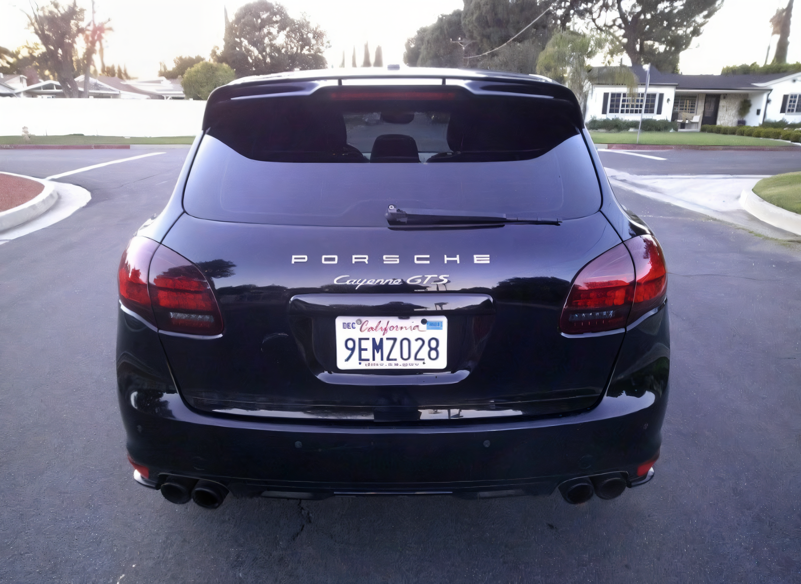 Used 2014 Porsche Cayenne GTS AWD/4WD image 5