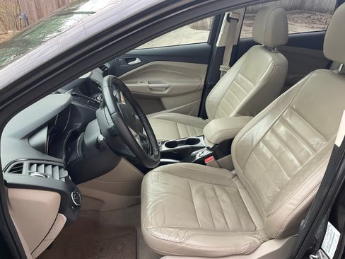 Used 2015 Ford Escape Titanium image 6