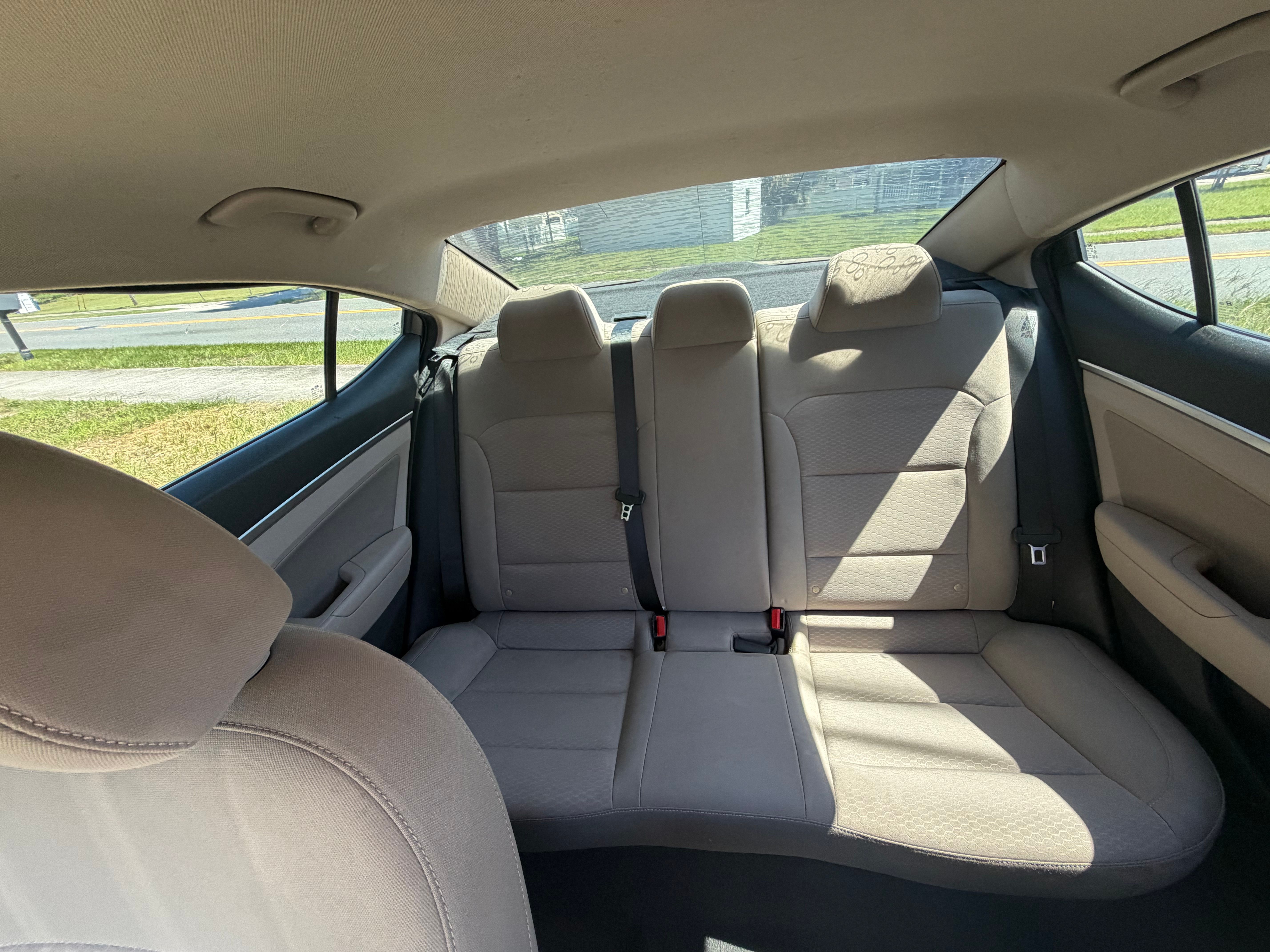 Used 2020 Hyundai Elantra SEL w/ Cargo Package (C1) FWD image 11