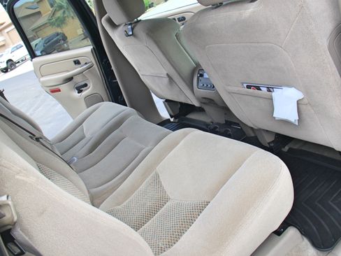 Used 2004 Chevrolet Tahoe LS w/ Safe And Secure Package image 18