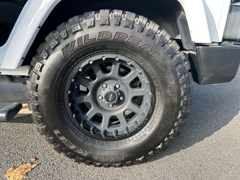 Used 2016 Jeep Wrangler Unlimited Sport w/ Quick Order Package 24S image 16