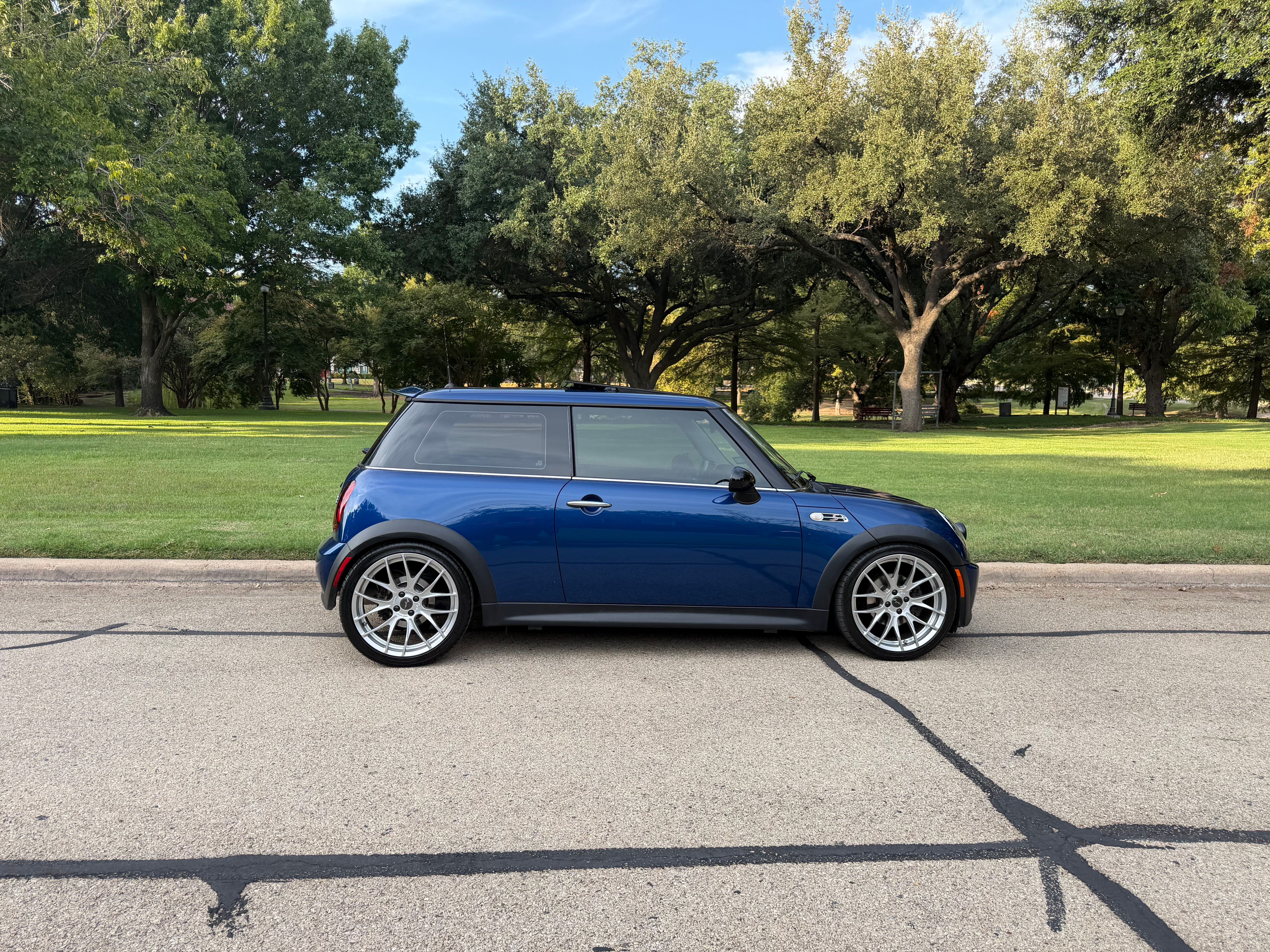Used 2004 MINI Cooper S FWD image 4