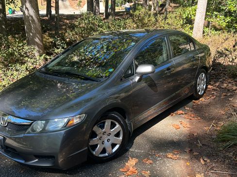 Used 2010 Honda Civic LX image 4