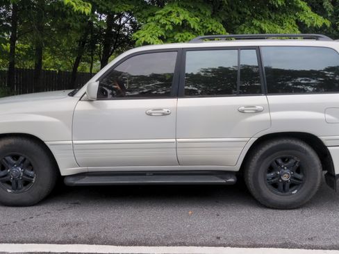 Used 2001 Lexus LX 470 4WD image 12