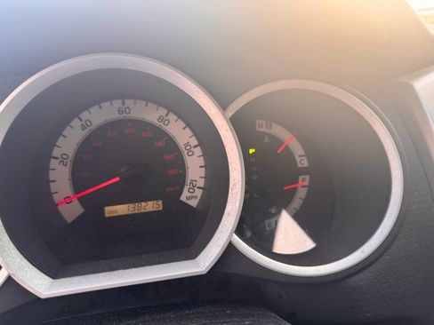 Used 2013 Toyota Tacoma PreRunner image 8