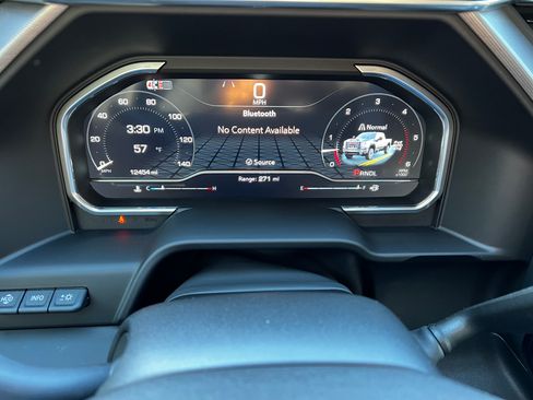 Used 2024 GMC Sierra 3500 Denali w/ Denali Reserve Package image 12