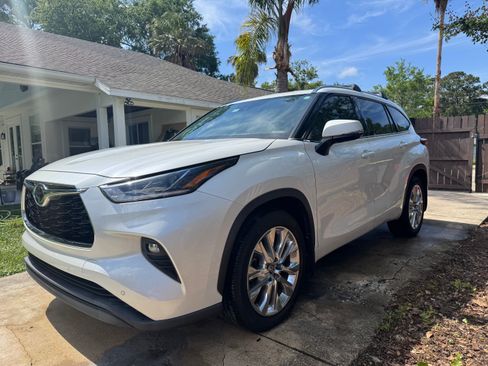 Used 2020 Toyota Highlander Limited AWD/4WD image 5