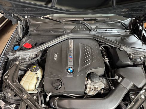 Used 2018 BMW M2 image 16